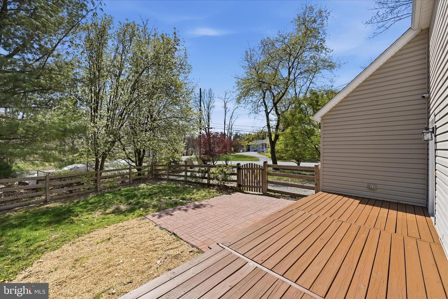 400 Lakeview Drive photo 40
