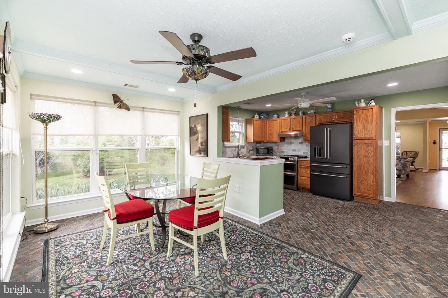 200 Crestwood Lane photo 14