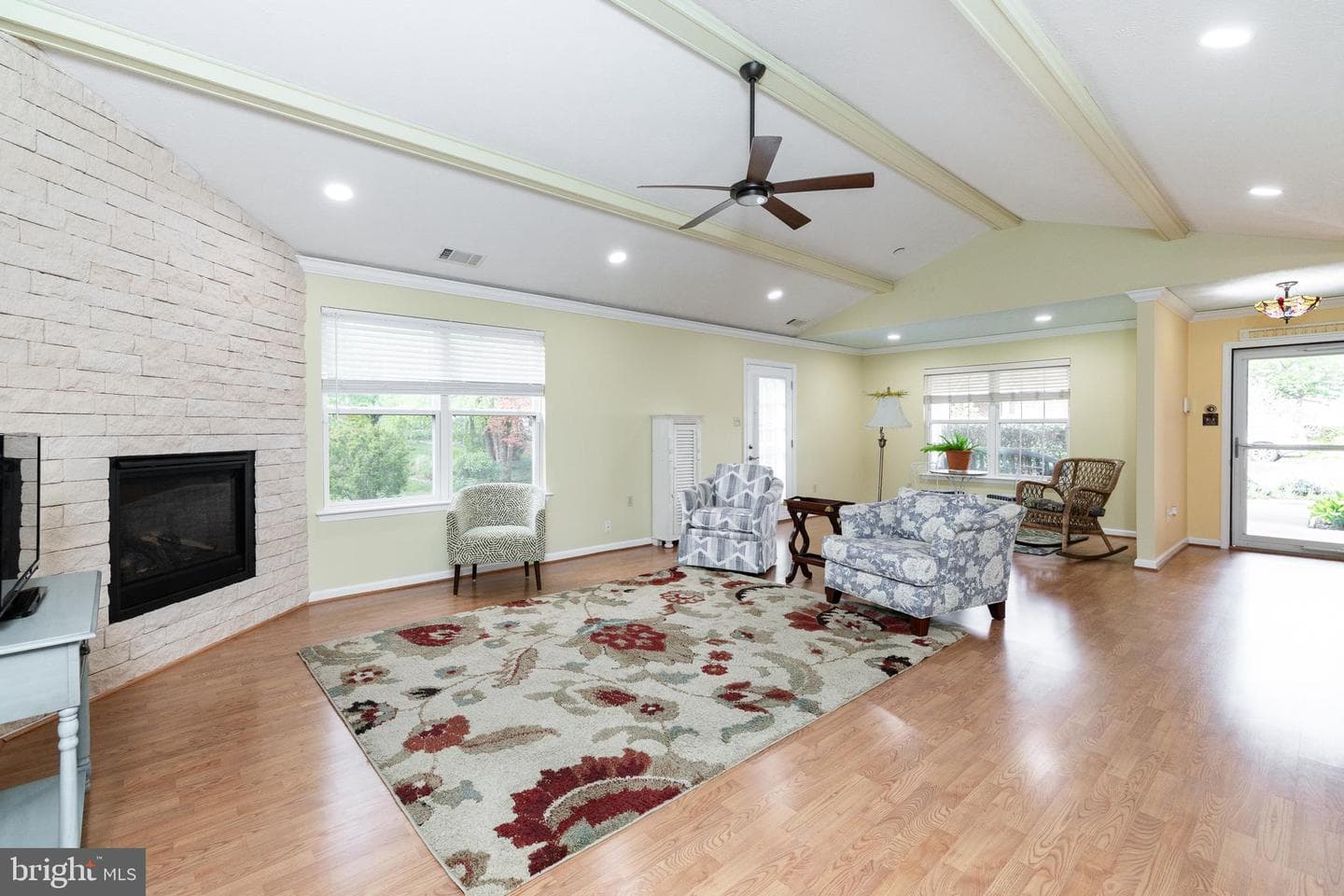 200 Crestwood Lane photo 7