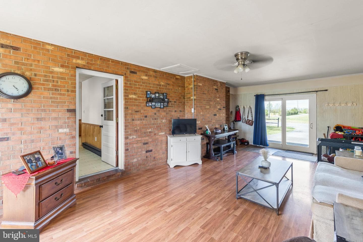 100 Virginia Drive photo 16