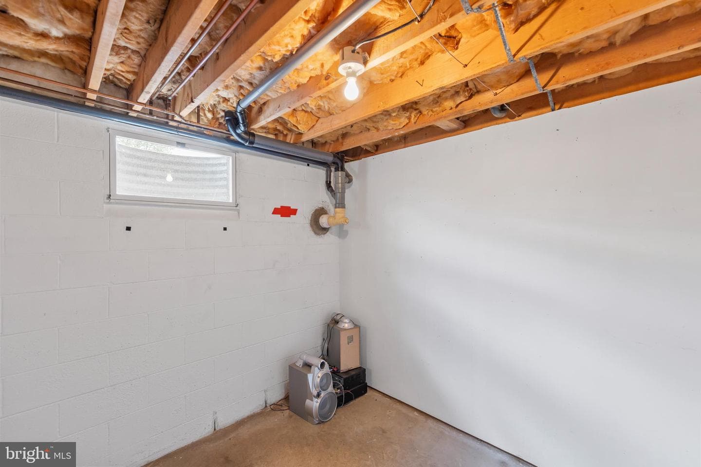 100 Virginia Drive photo 32