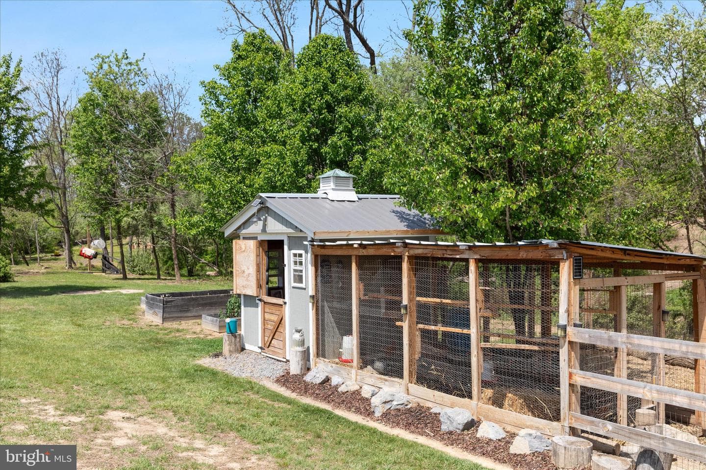 1015 Redbud photo 47