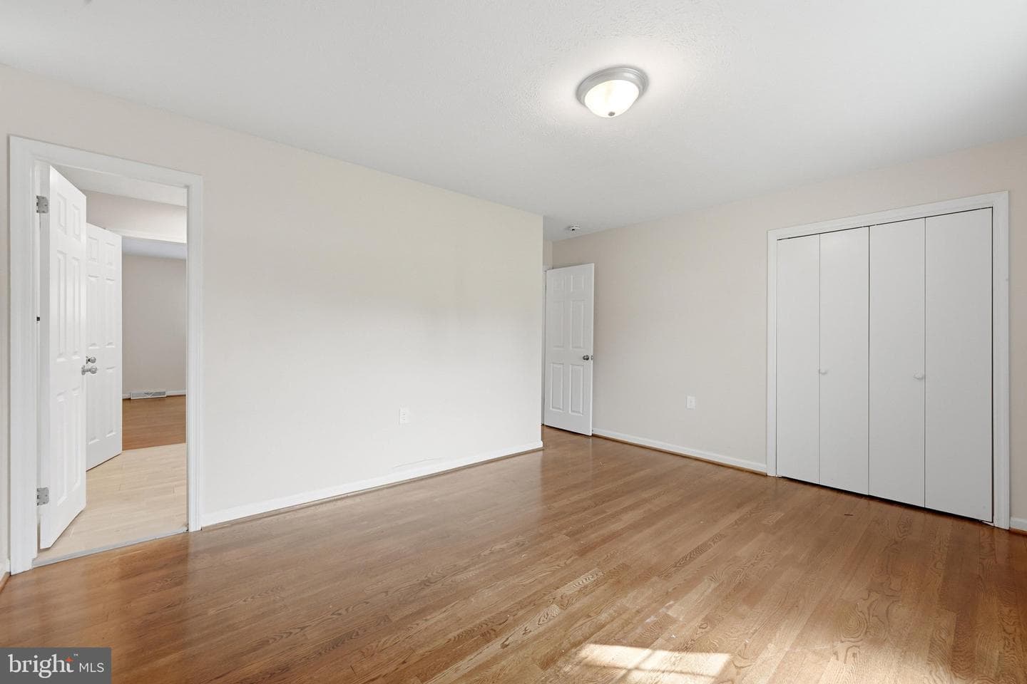 112 Lane St photo 32