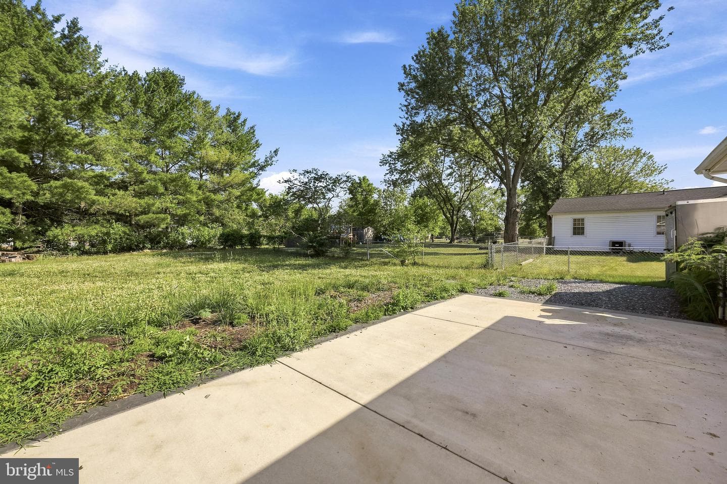 112 Lane St photo 35