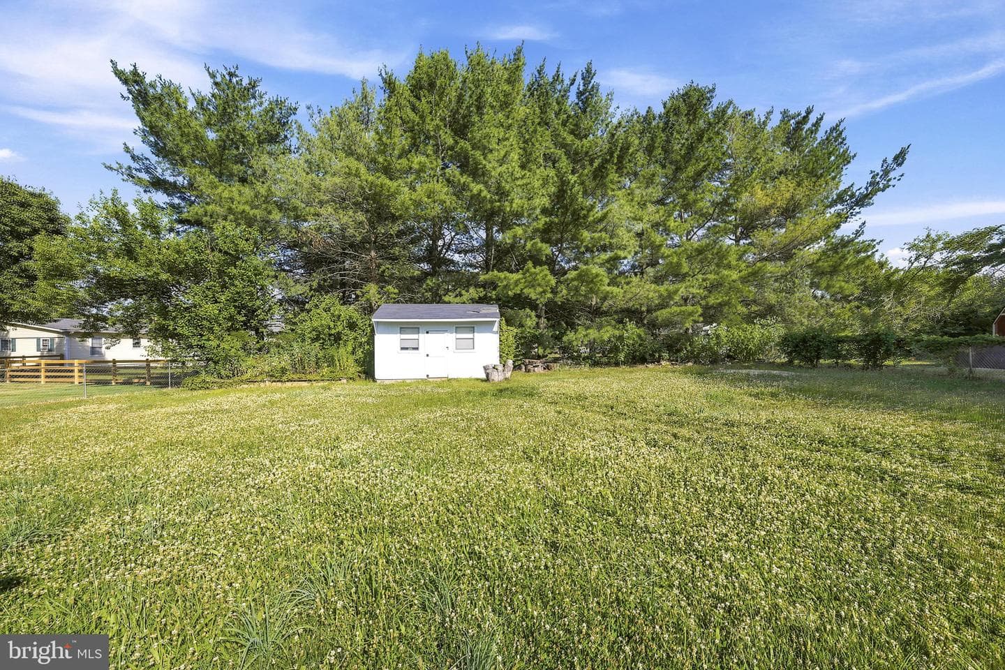 112 Lane St photo 37