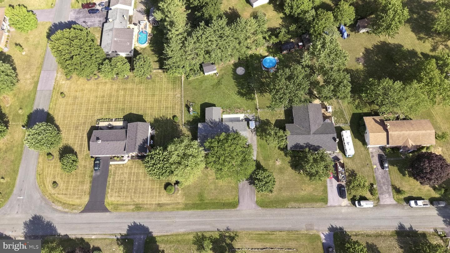 112 Lane St photo 46
