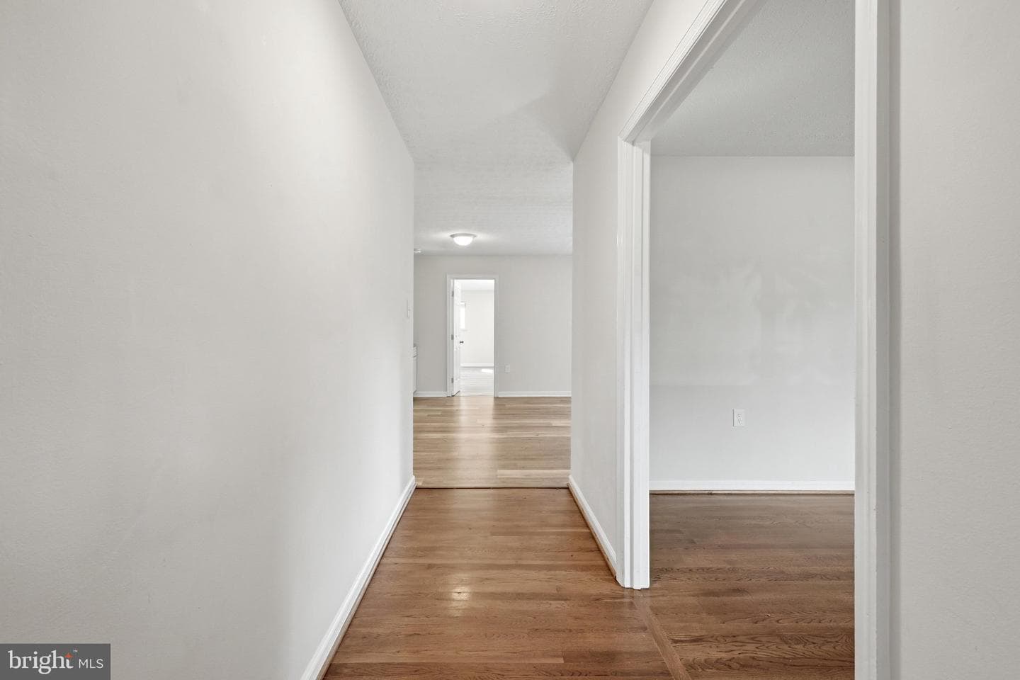 112 Lane St photo 8
