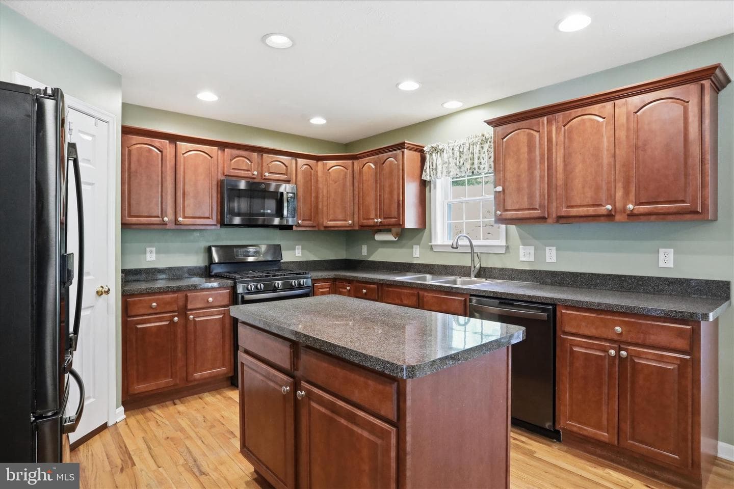 293 Skylar Lanes Way photo 23