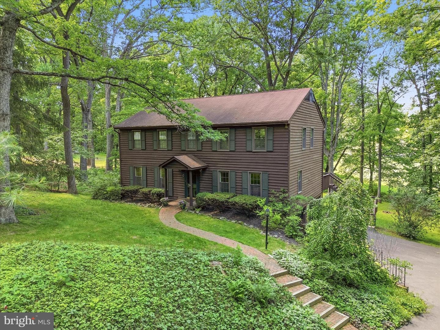 314 Greenfield Avenue photo 1
