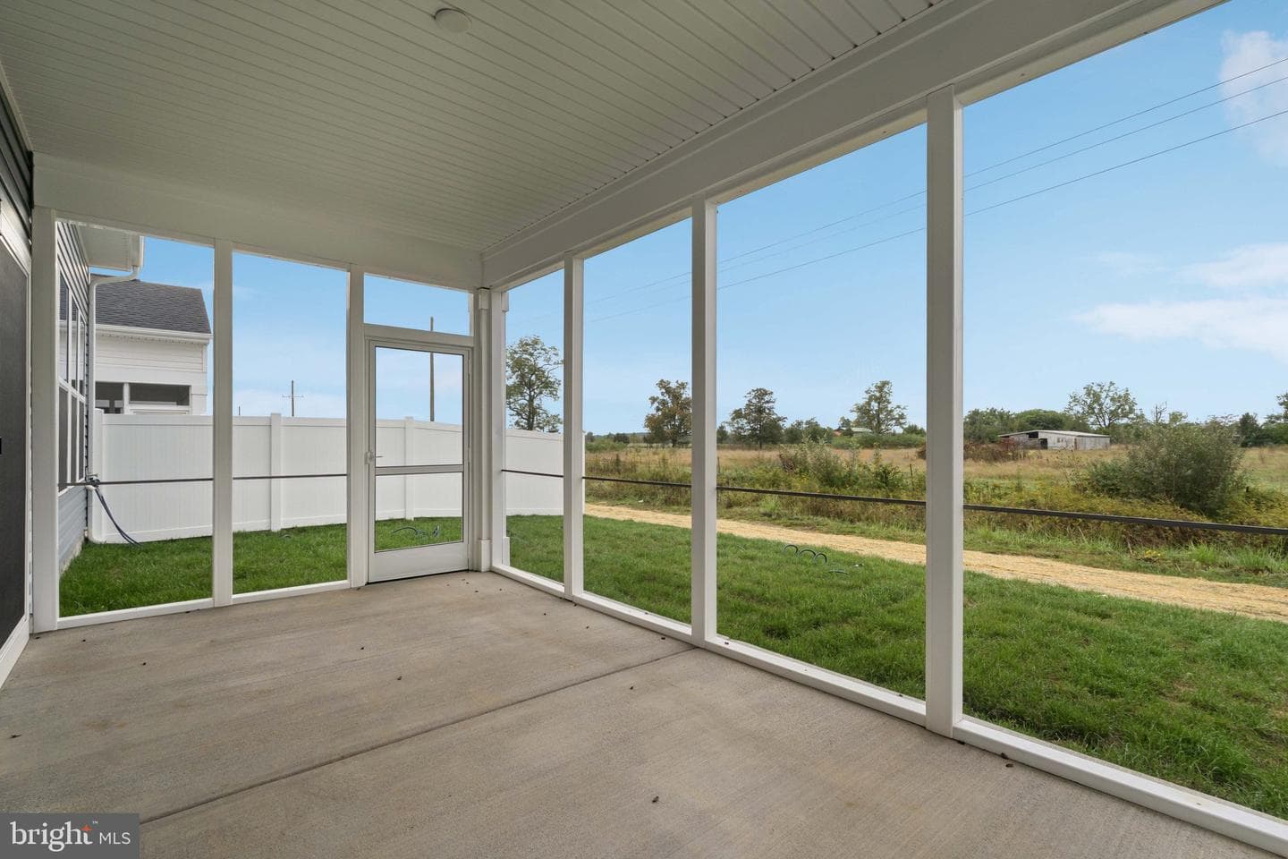 104 Zinnia Lane photo 3