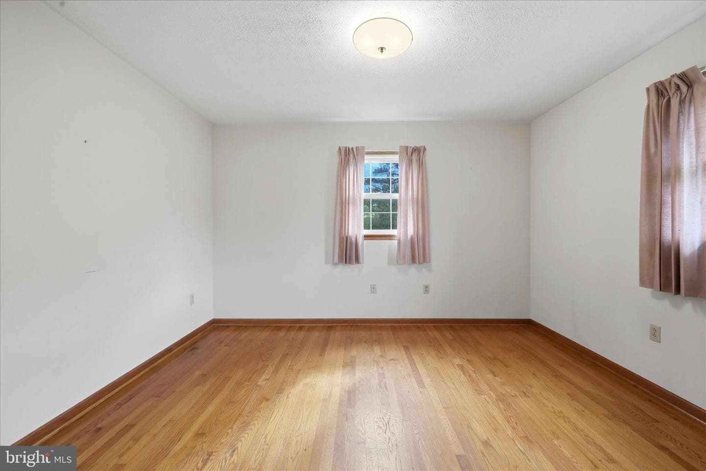 103 Cambridge Place photo 33