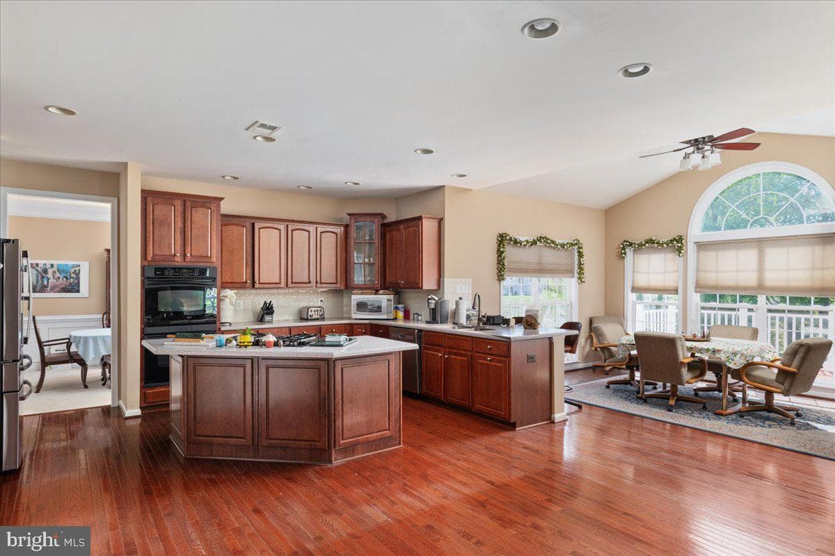 326 Morlyn Drive photo 5