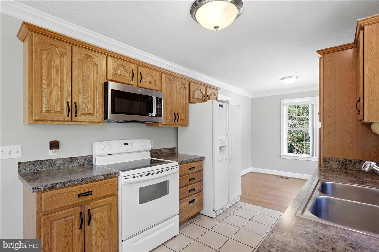 1201 Lakeview Drive photo 21