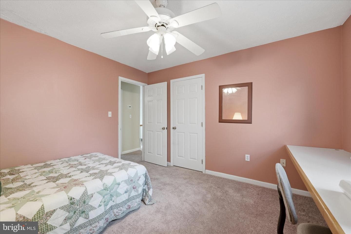 126 Churchill photo 31