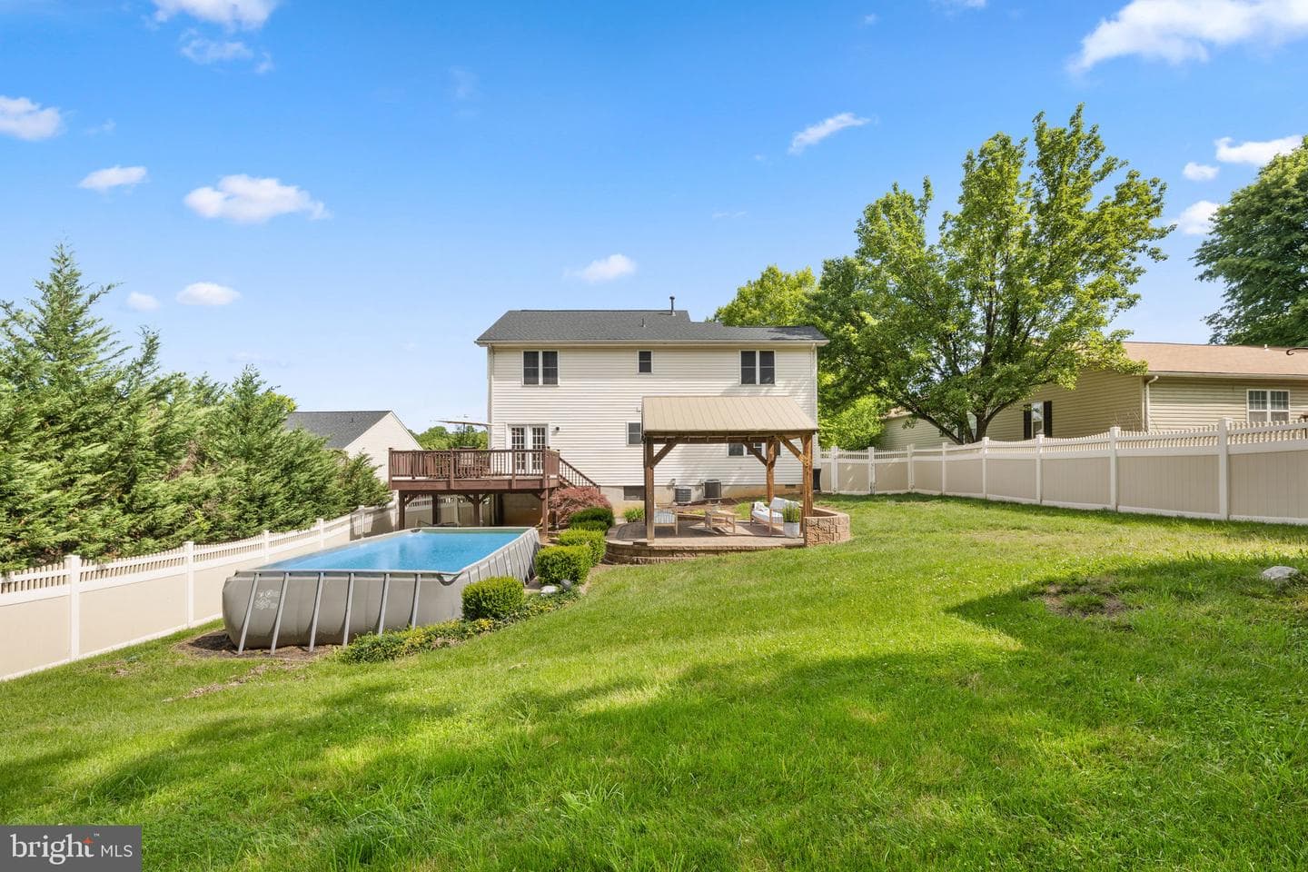 102 Fortress Drive photo 36