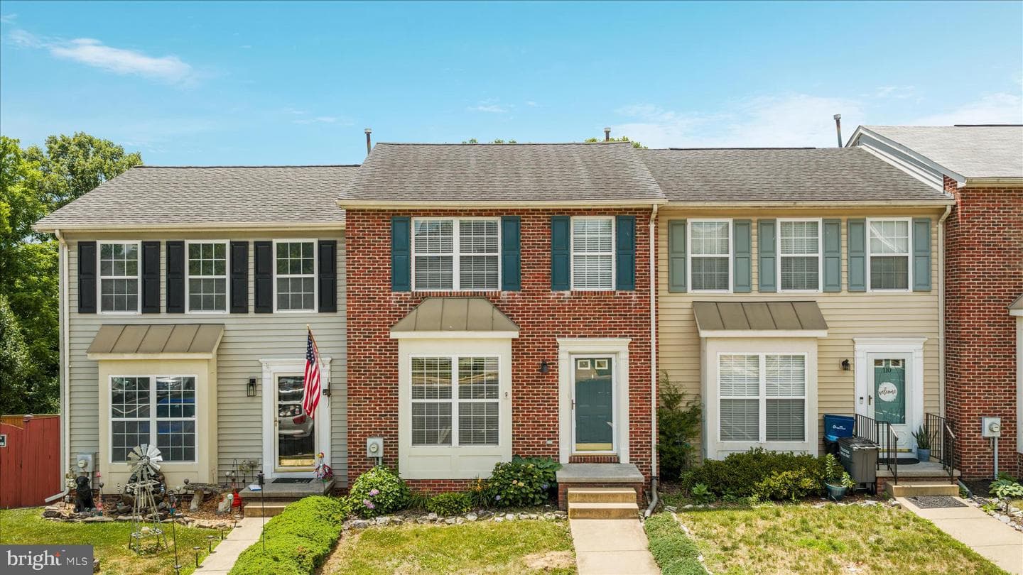 112 Chatham Square photo 35