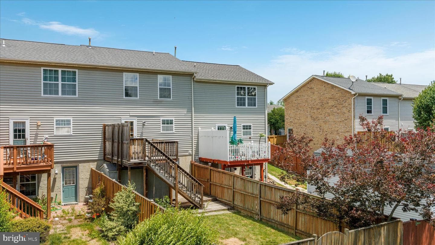 112 Chatham Square photo 42