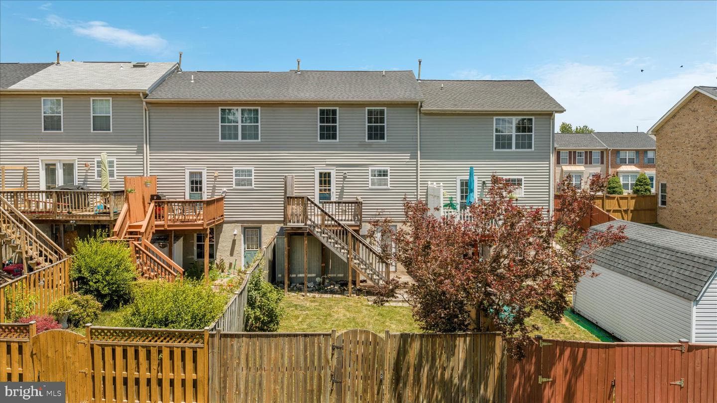 112 Chatham Square photo 45