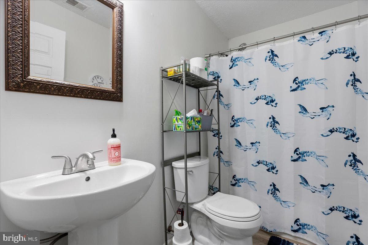 107 Dinwiddie Court photo 26