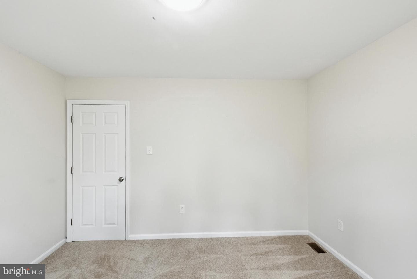 102 Northwood Circle photo 20