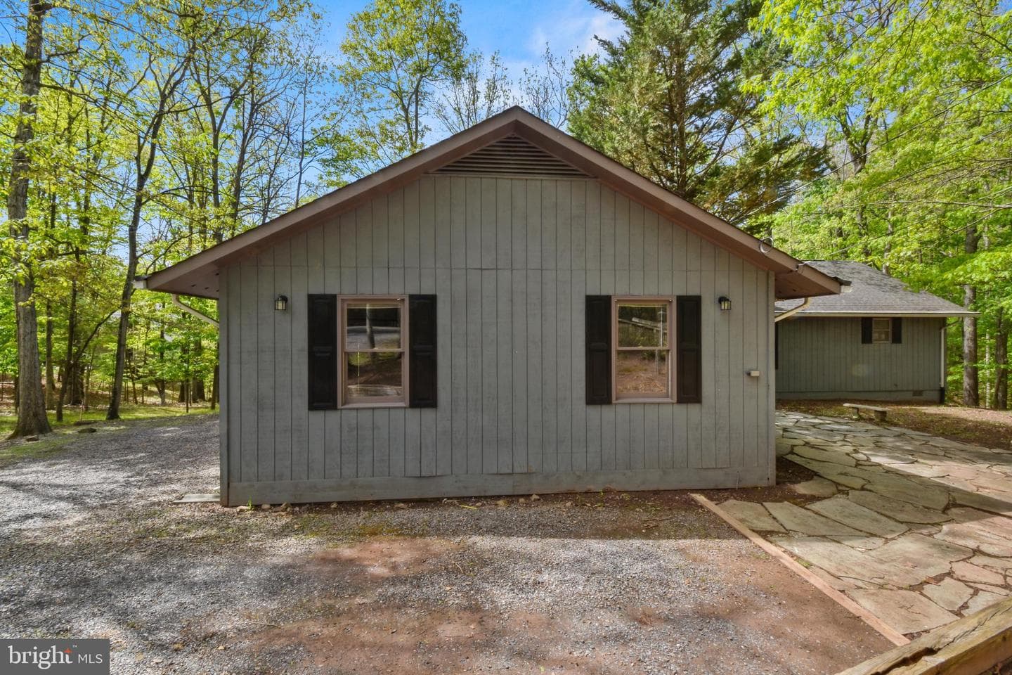 102 Northwood Circle photo 3
