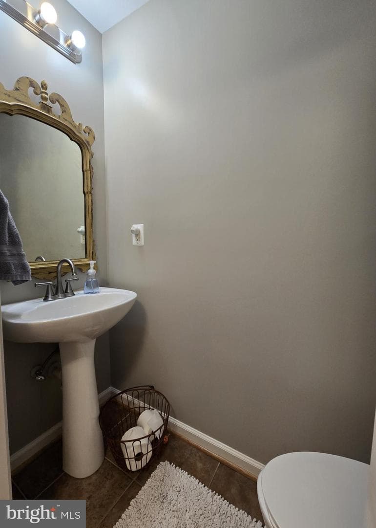 135 Pittman Court photo 28