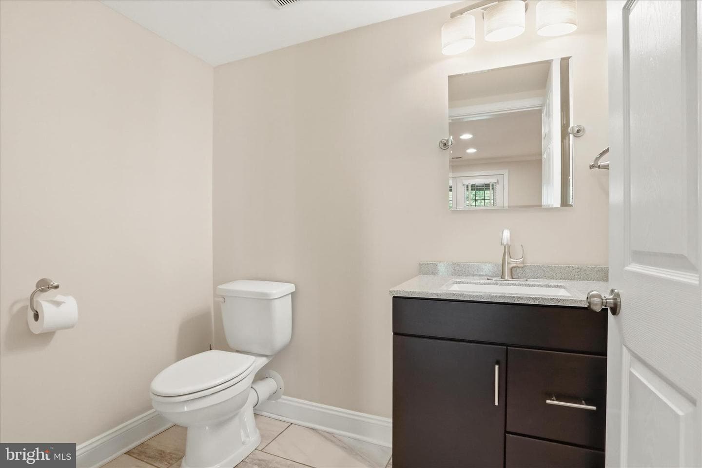 107 Harold Court photo 39