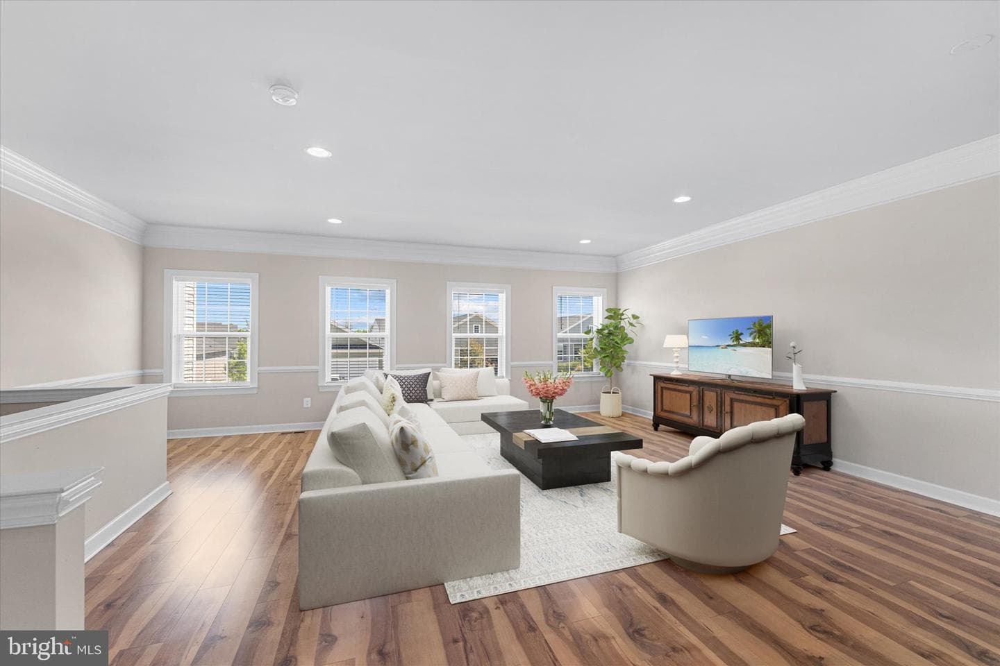 226 Parkland Drive photo 12