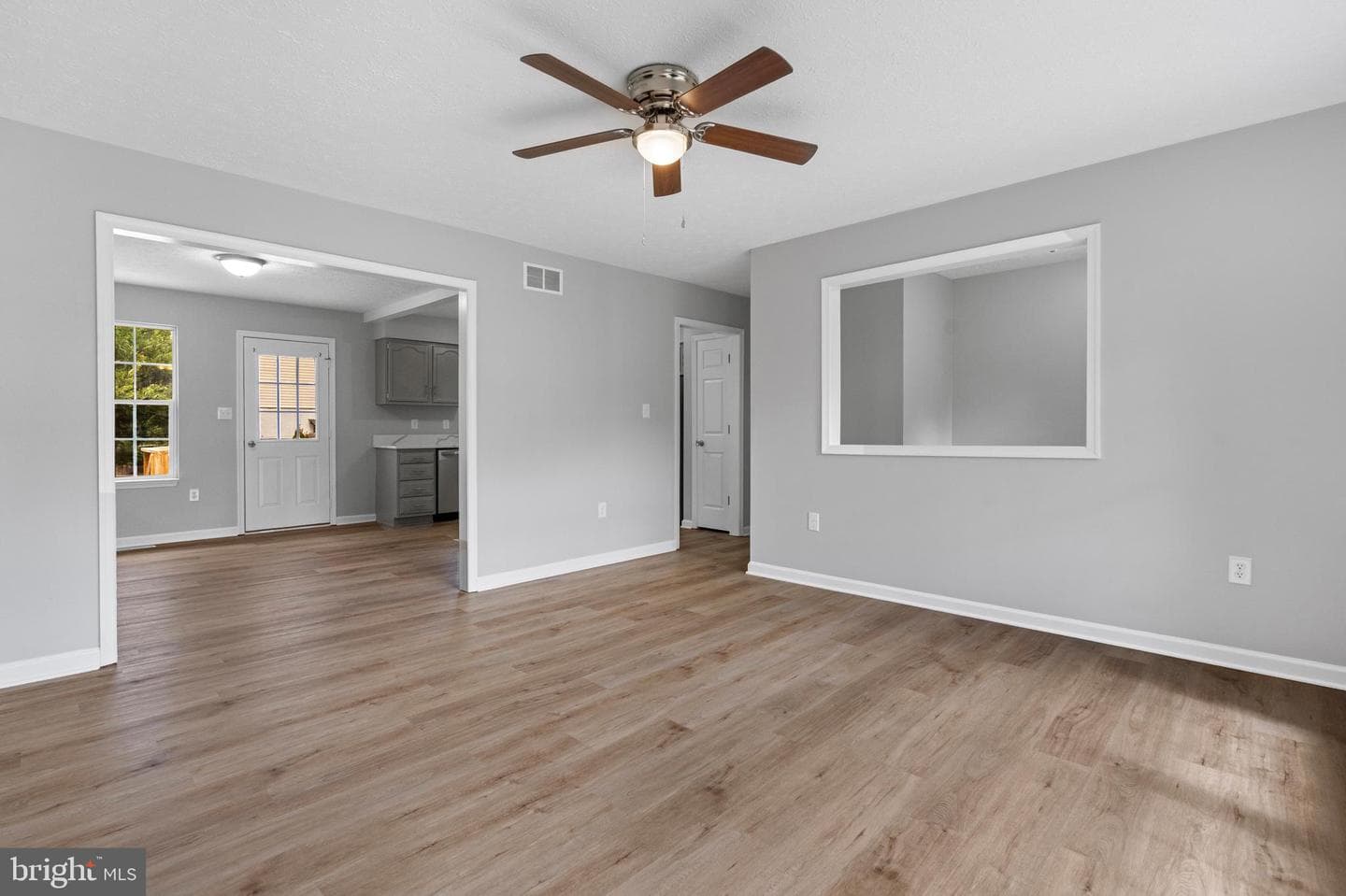 305 Woodrow Road photo 6