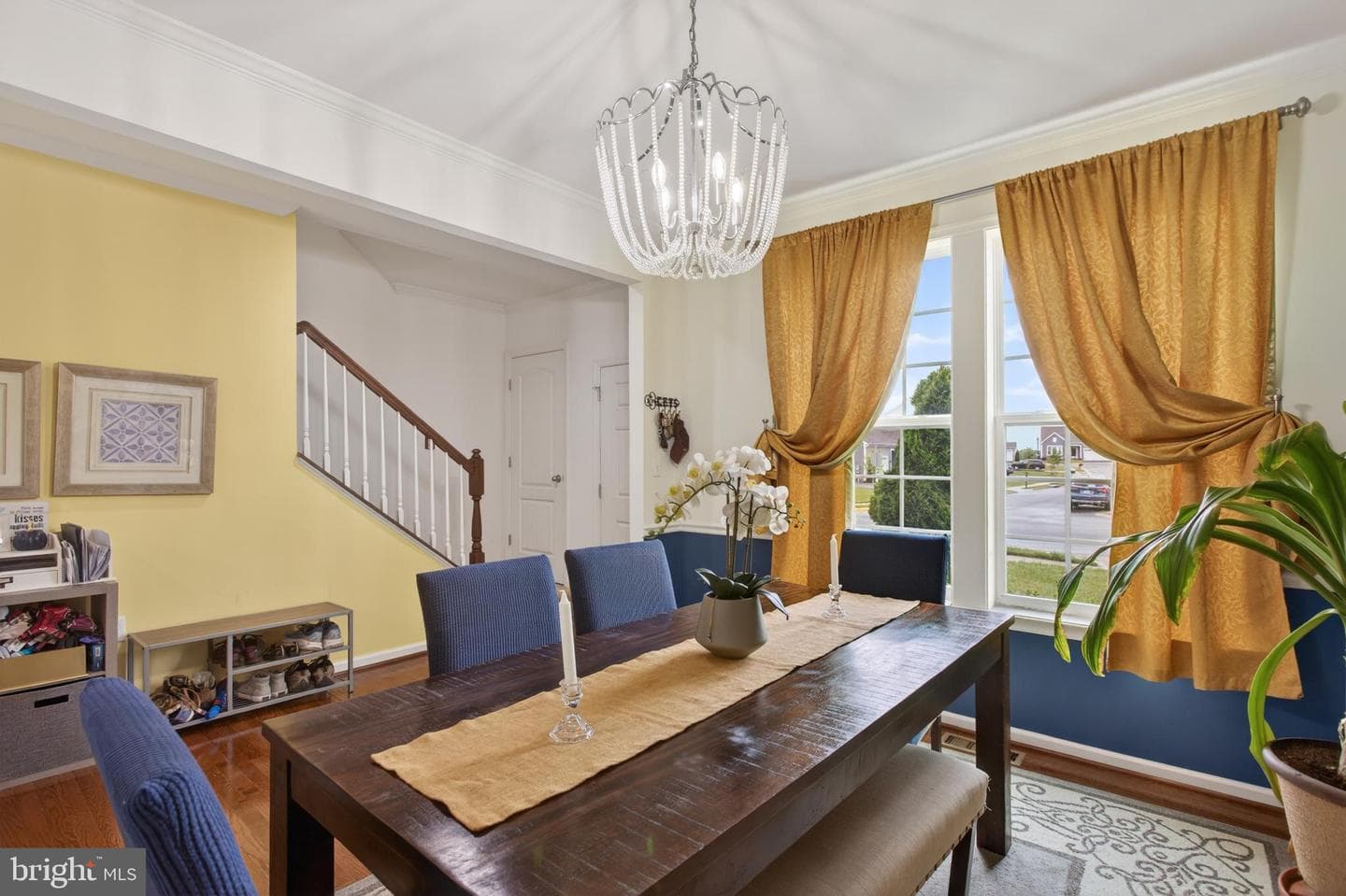 111 Sovereign Court photo 4