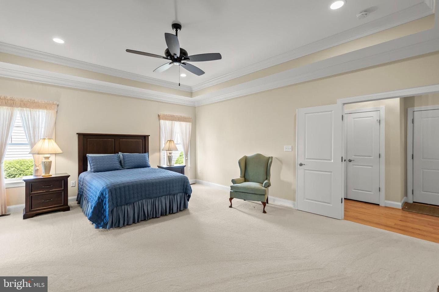 135 Kinross Drive photo 21