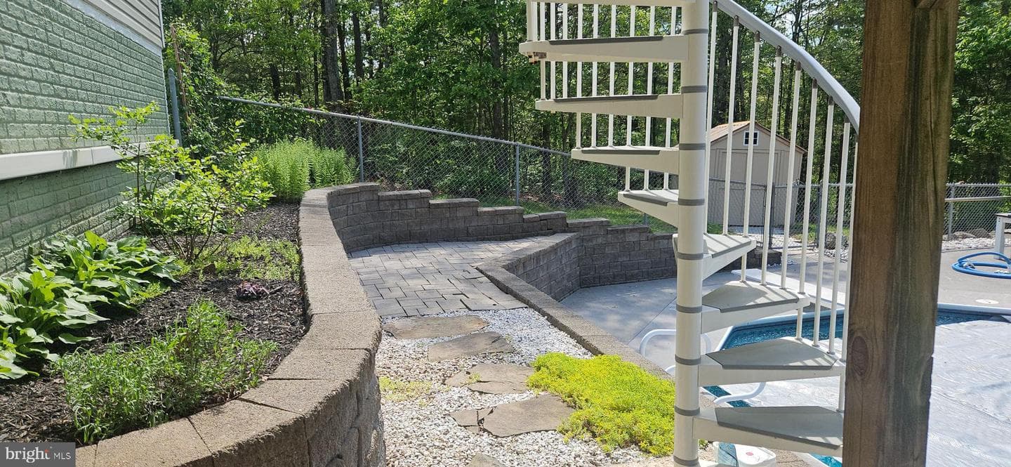 148 Arklow Drive photo 39