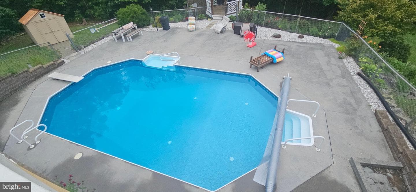 148 Arklow Drive photo 73