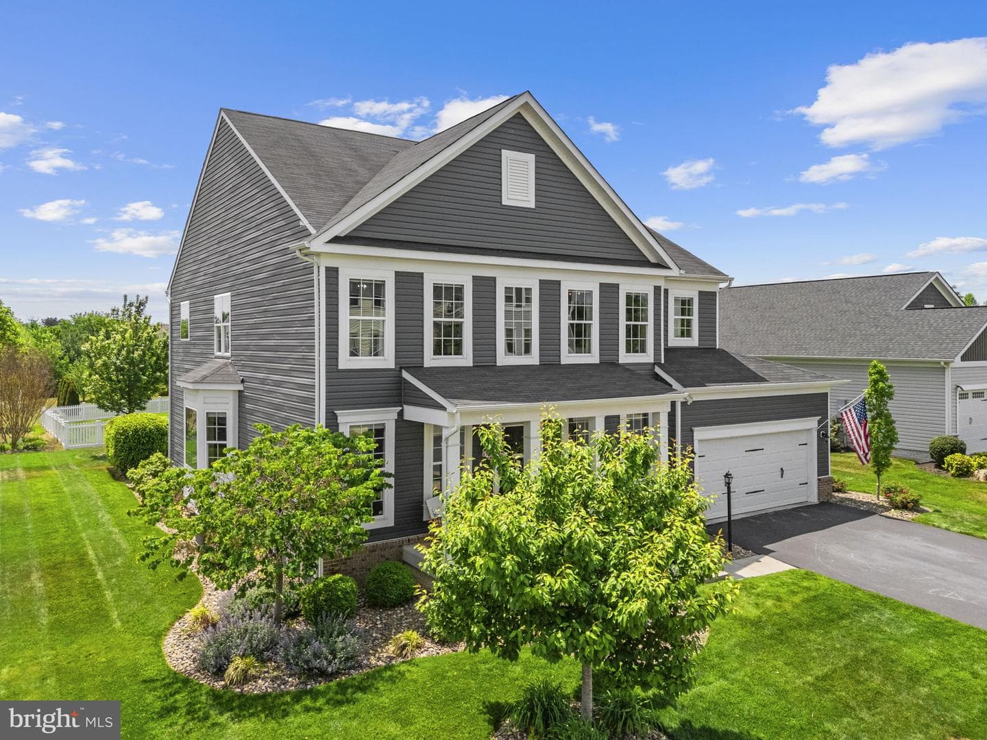 102 Blackford Dr photo 1