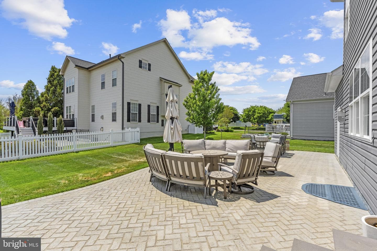 102 Blackford Dr photo 47