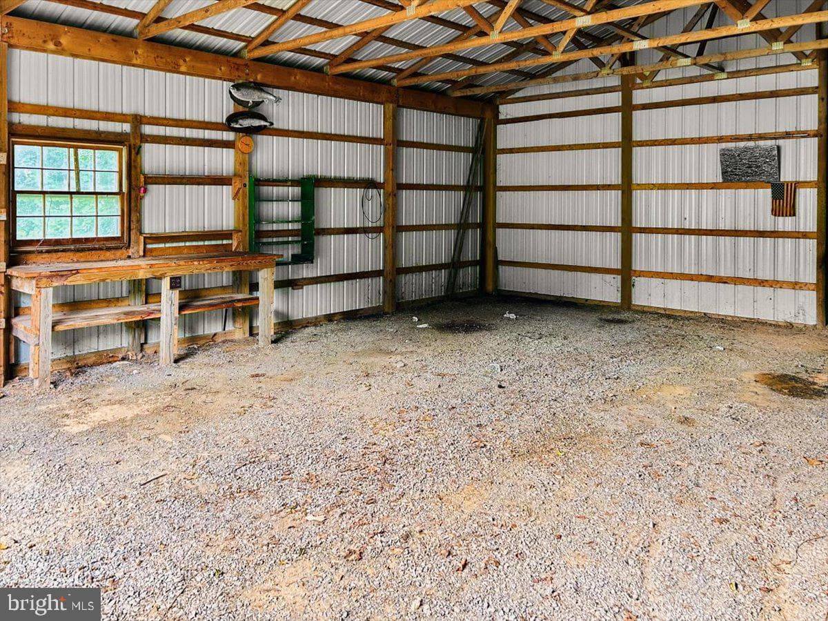 163 Margaret Lane photo 9