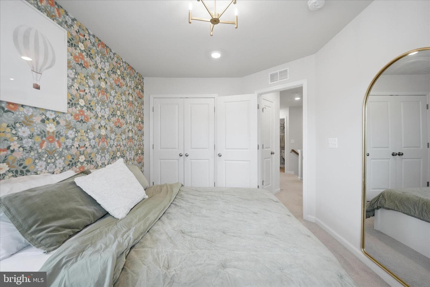 105 Tye Court photo 37