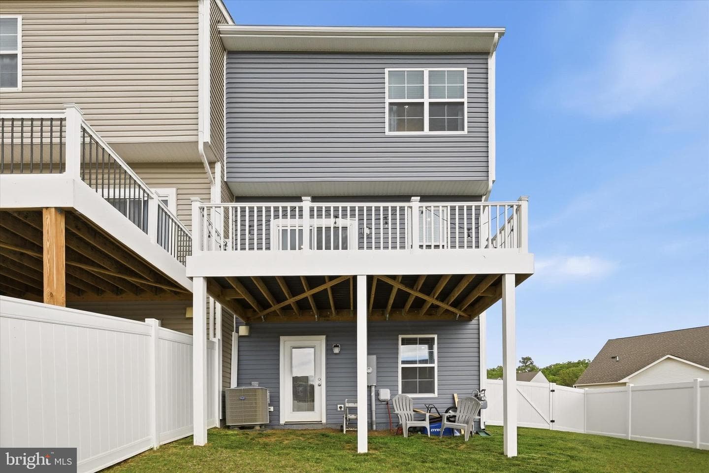 105 Tye Court photo 42