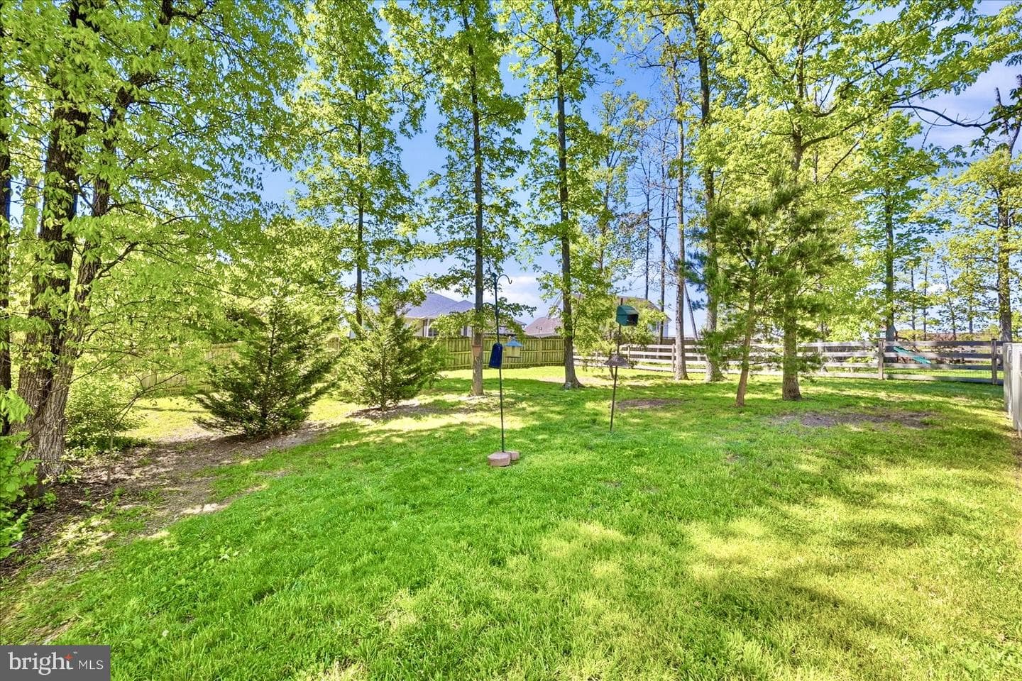 120 Wales Court photo 29
