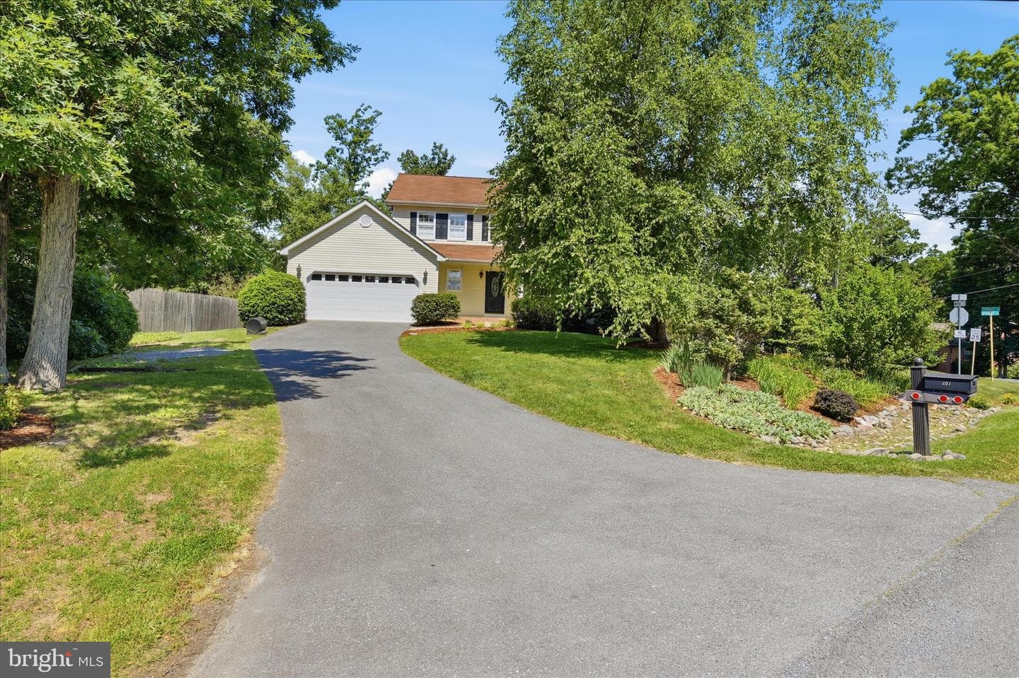 207 Stanley Drive photo 43