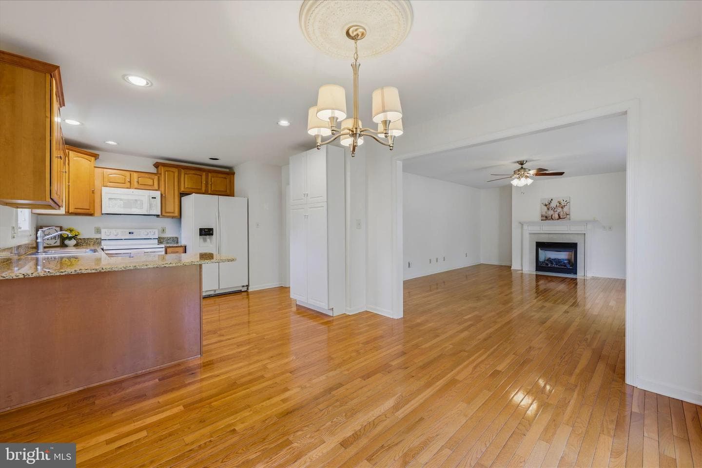207 Stanley Drive photo 9