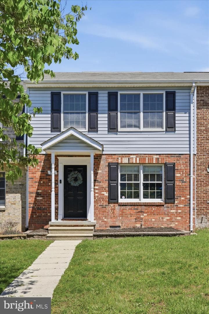 356 Surrey Club Ln photo 1