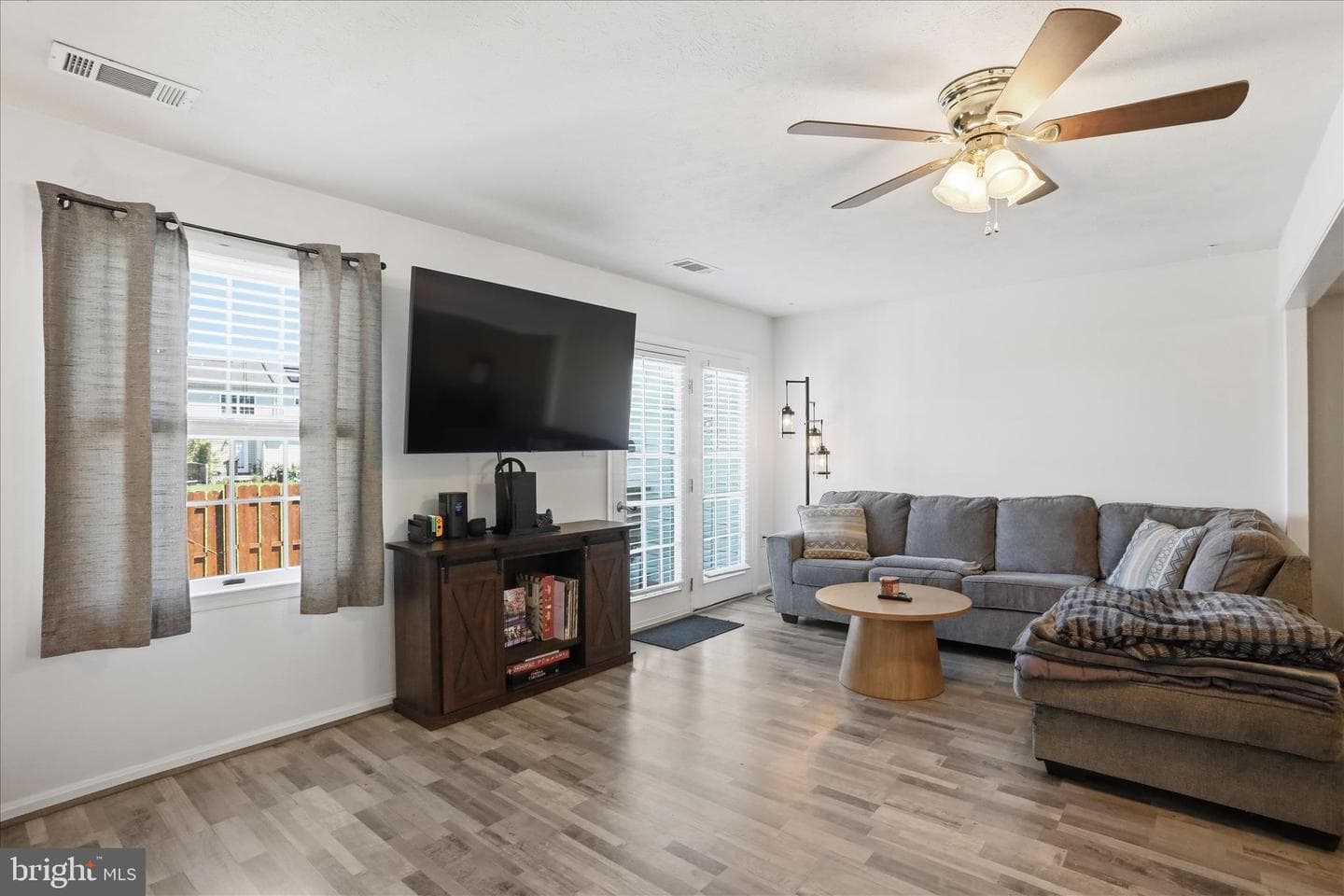 356 Surrey Club Ln photo 12