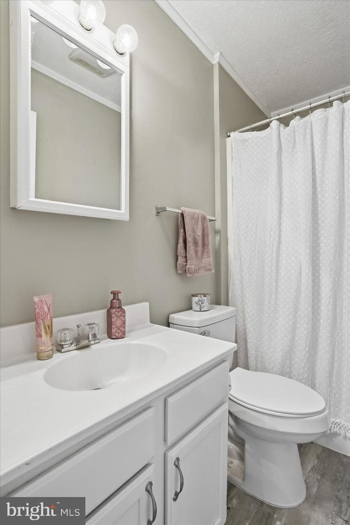 356 Surrey Club Ln photo 17