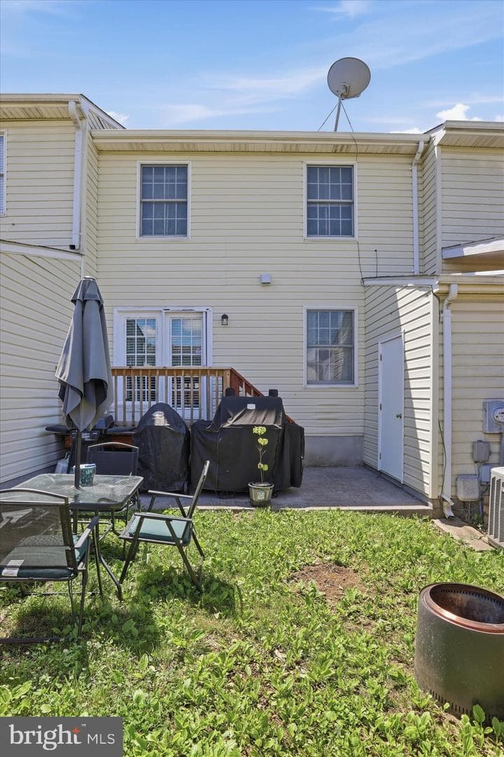 356 Surrey Club Ln photo 24