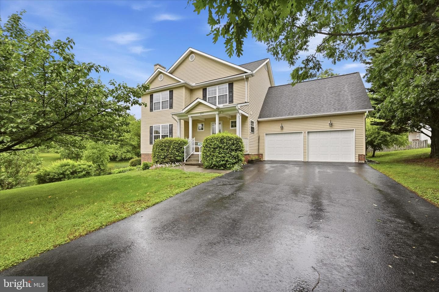 219 Bentley Avenue photo 54