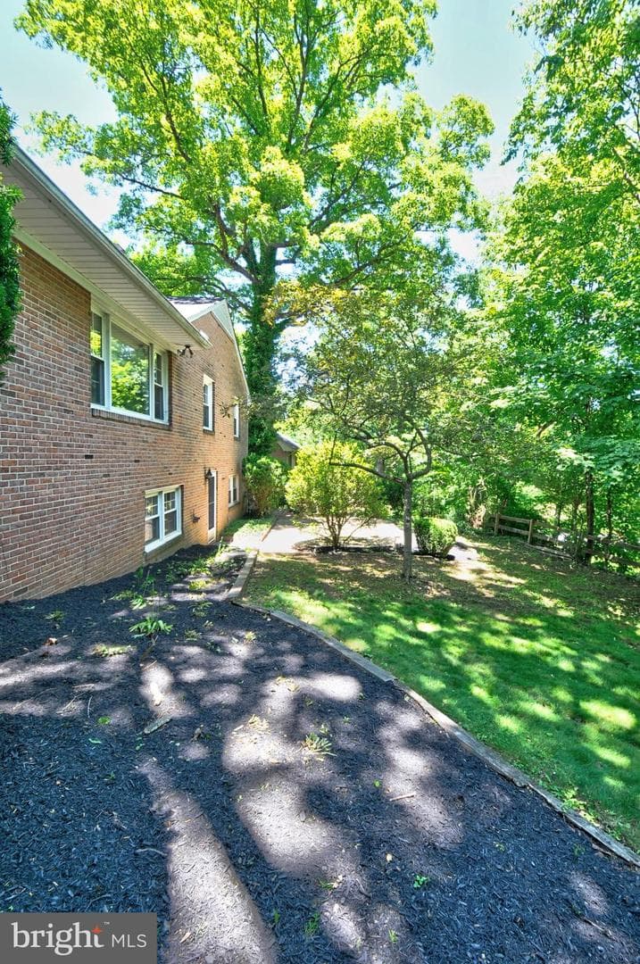 122 Armstrong Place photo 68