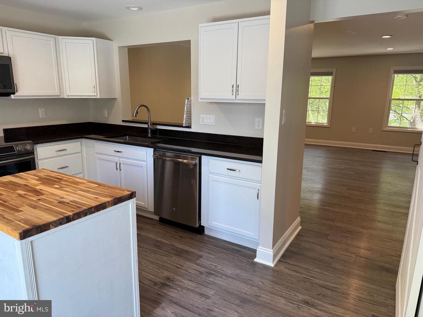 111 Ridge Court photo 3