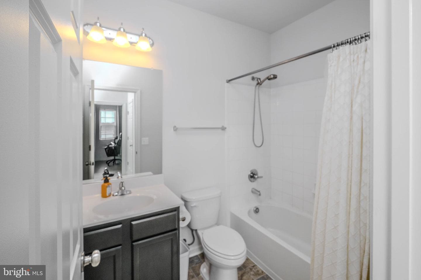 218 Parkland Drive photo 21