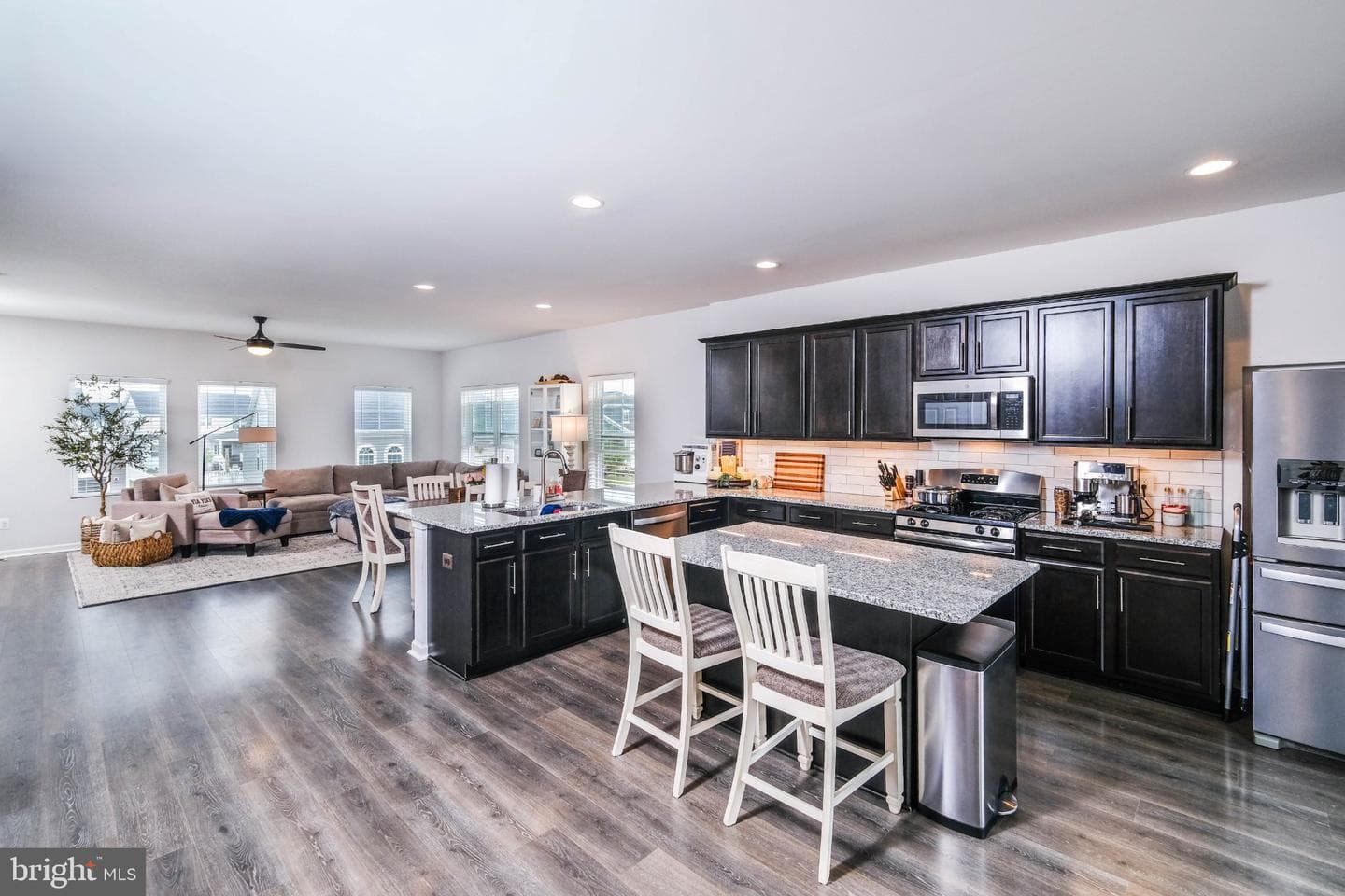 218 Parkland Drive photo 8